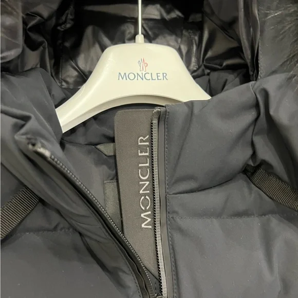 Moncler Grenoble Girls Black Puffer Jacket with fur size 6